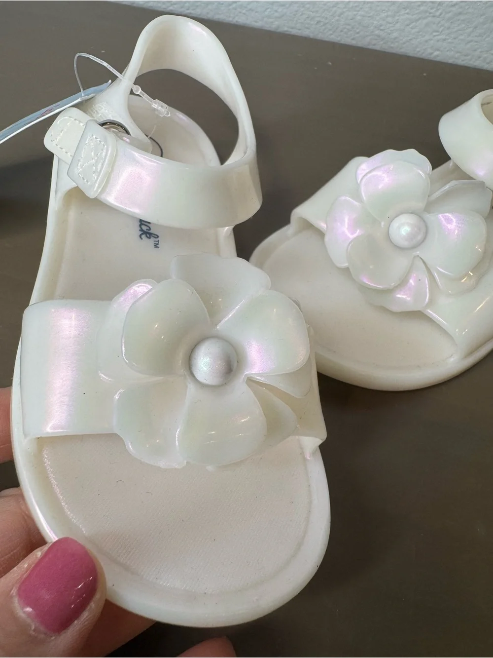 NWT 7 Cat & Jack Cream Iridescent Flower Sandals for Girls
